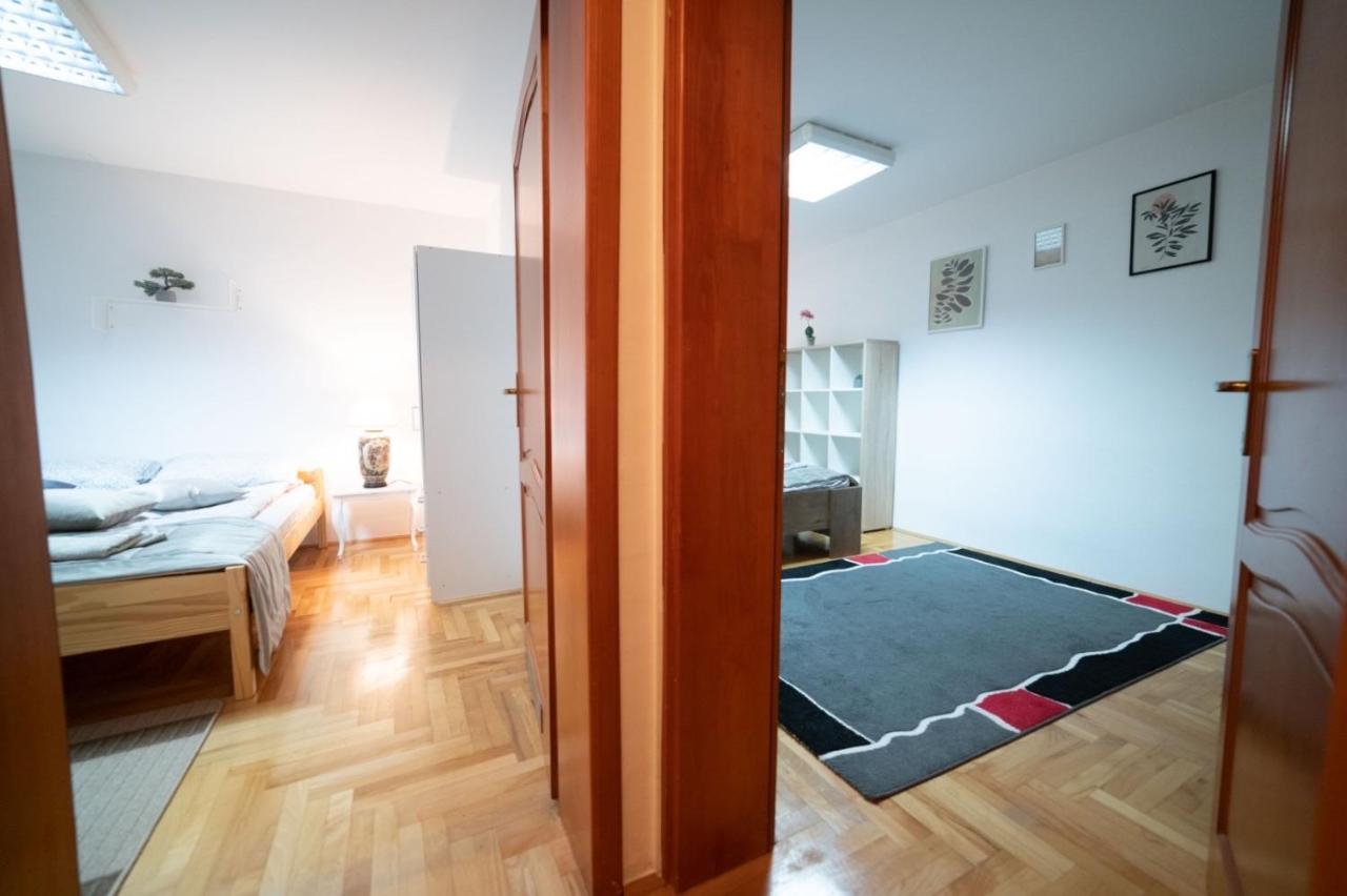 Apartman Yellow House SJJ Exterior foto