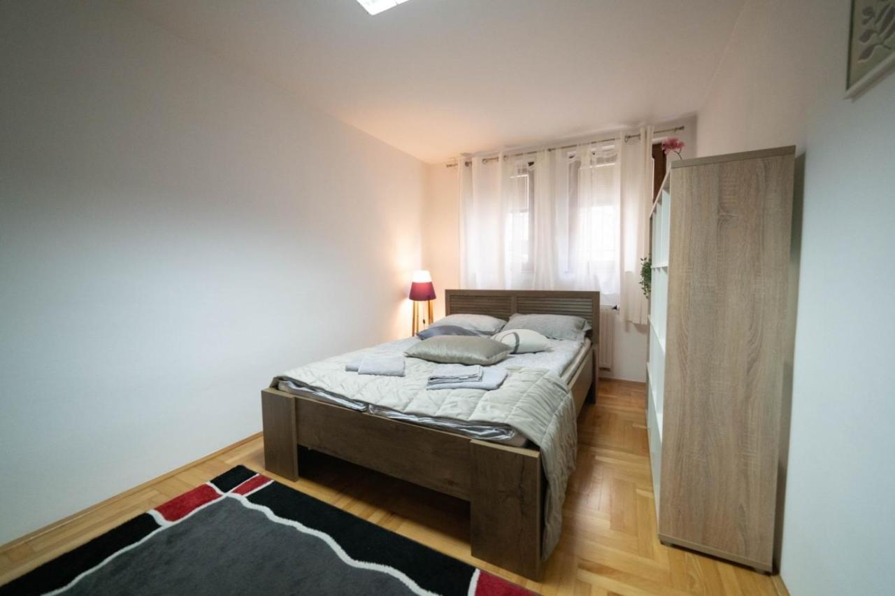 Apartman Yellow House SJJ Exterior foto
